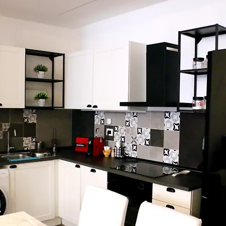 Sapore Di Mare Apartment